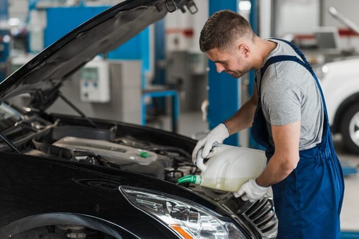 Cada cuanto tiempo se cambia el aceite de un auto y por qué es importante
