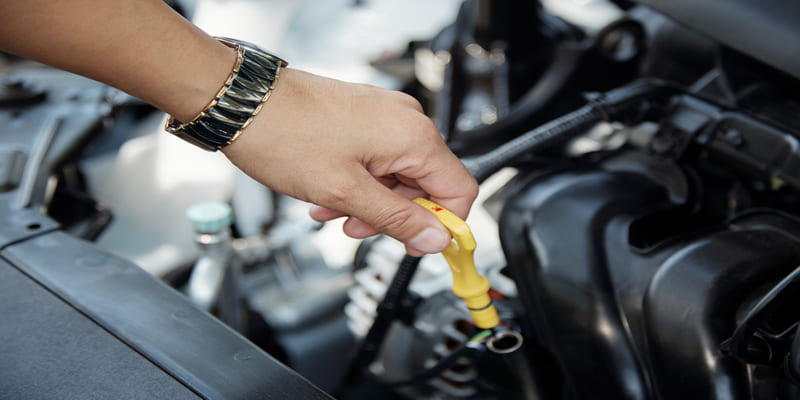 ¿Cómo se limpian los inyectores de un auto?