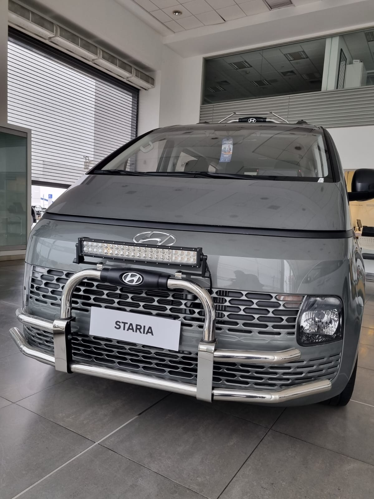 Defensa Delantera XL Staria