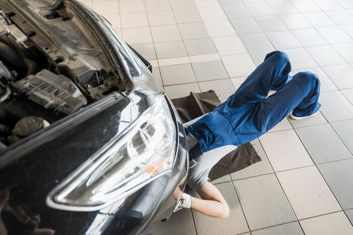 Fuga de aceite de motor: Causas más comunes y cómo prevenirlas